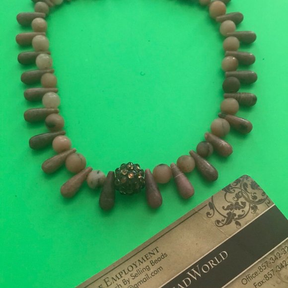 Raspberry Drop Choker - Picture 2 of 10